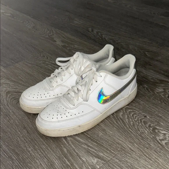 NIKE White Sneakers with Silver Accents - Picture 6 of 6